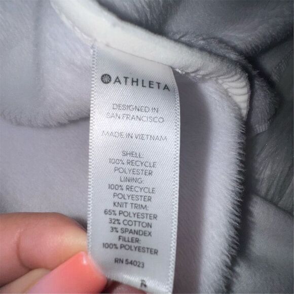Athleta White Fjord Hybrid Lined Jacket Size S Full Zip Quilted Athletic Sporty - Picture 9 of 14